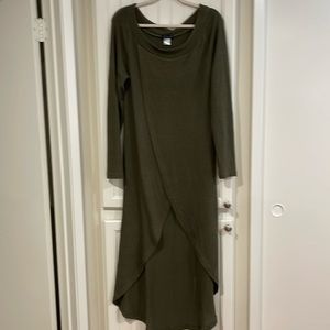 NWOT VENUS long top.